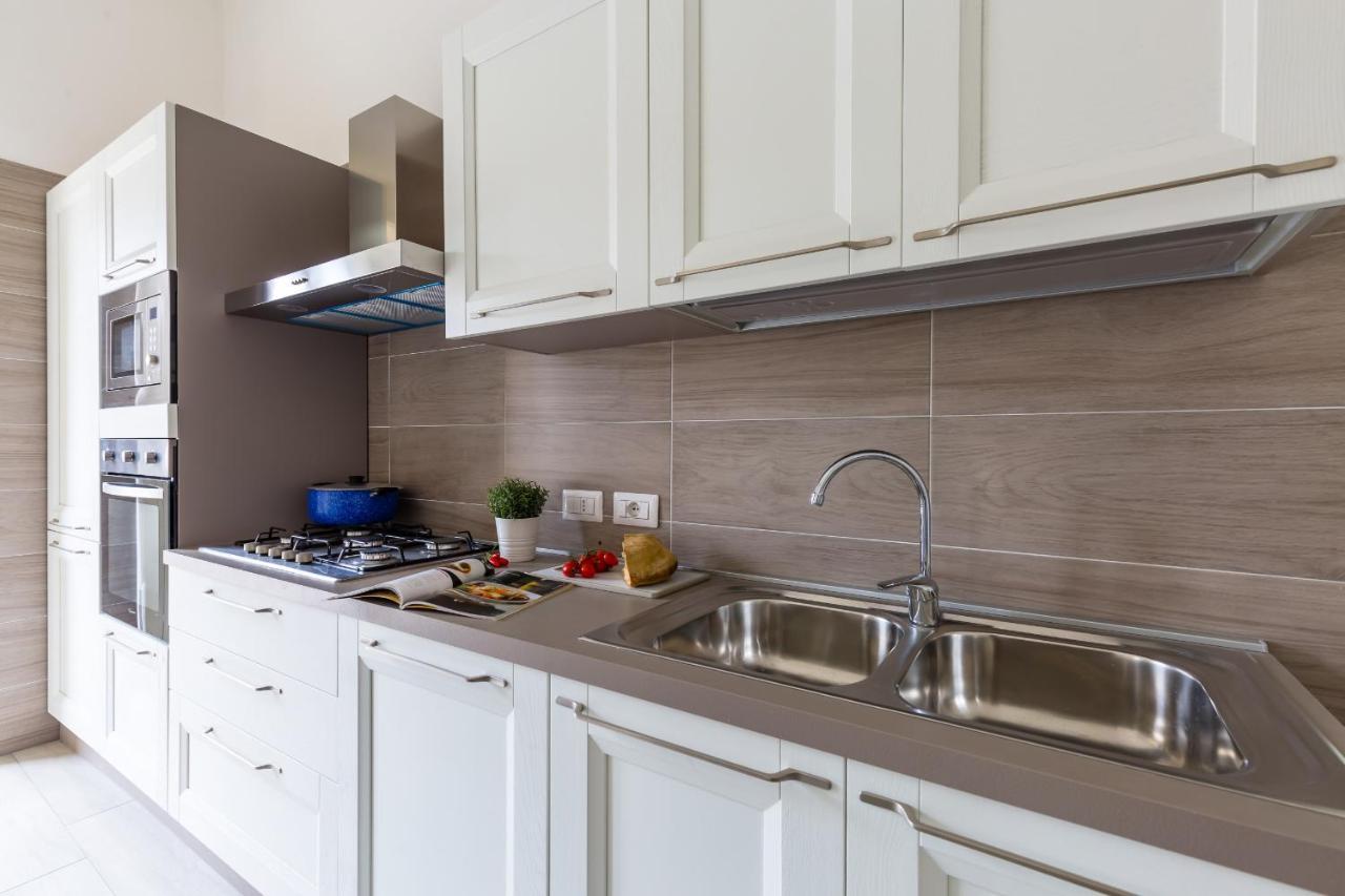 Chiara Modern Apartment By Wonderful Italy 那不勒斯 外观 照片